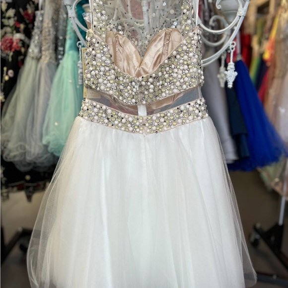 White Short Formal Size 2 with see through middle - Picture 2 of 4